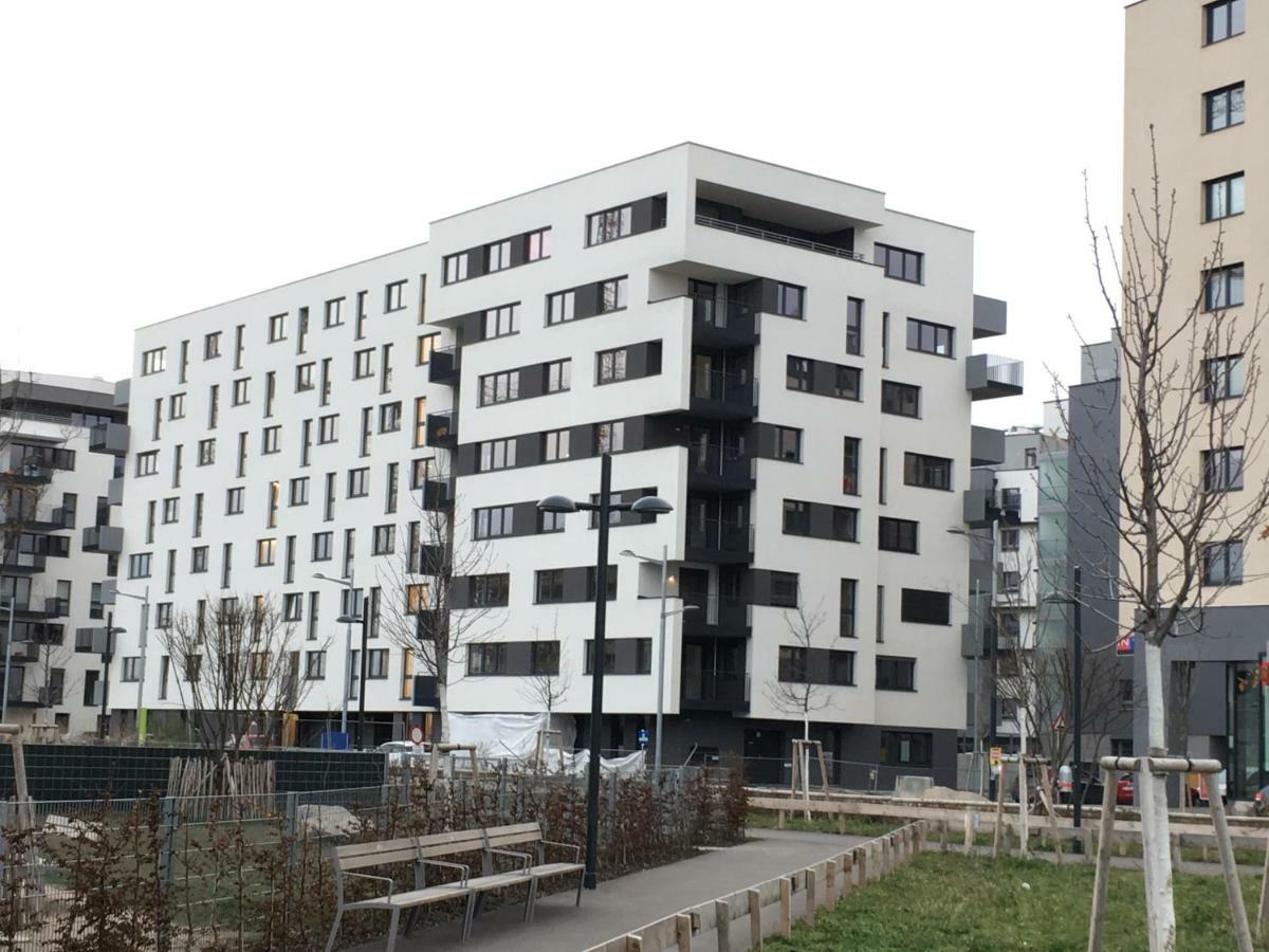 White Vintage Park View Apartment Wenen Buitenkant foto